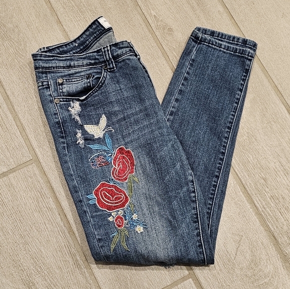 GOGO Skinny Distressed Jeans USA - Picture 1 of 6